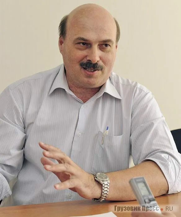 Дмитрий Петров, руководитель испытательного центра 