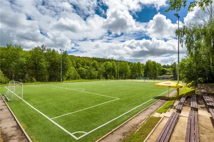Футбольное поле в Атлас Парк Отеле под Москвой