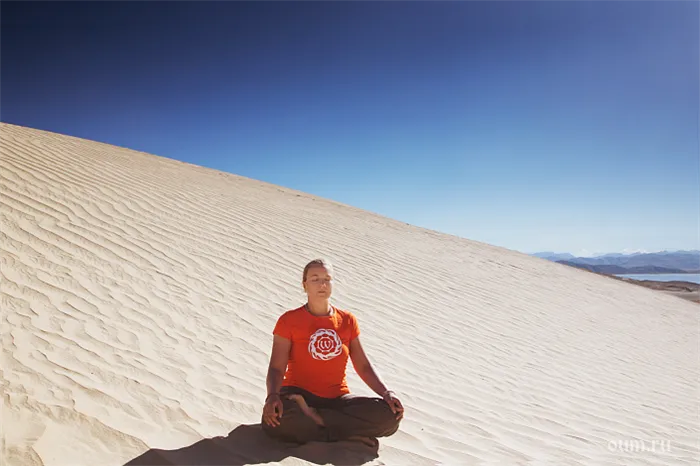Медитация, песок