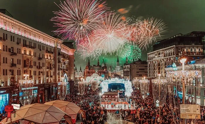 Новогодняя ночь на улицах Москвы 2022 года