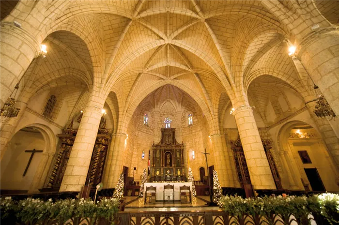 Catedral PrimadaDeAmerica - первый собор в Новом Свете.