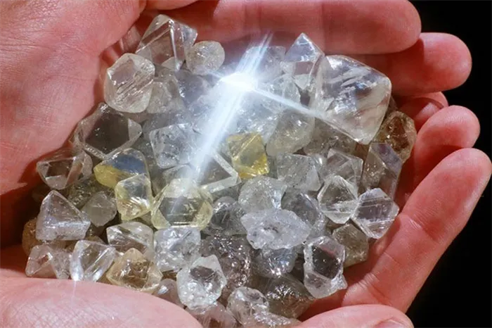 В чем же на самом деле разница между алмазом и бриллиантом