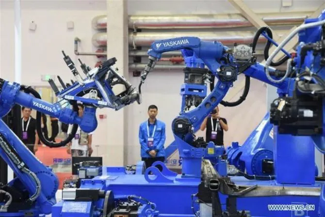 Роботы-манипуляторы для заводских работ