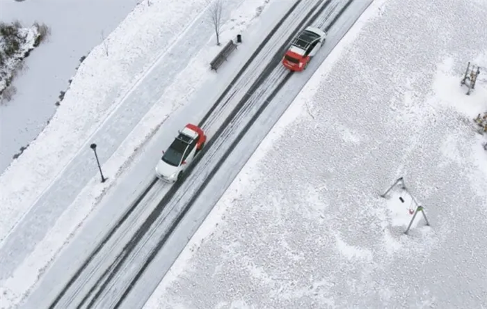 Обязанности поставщиков услуг беспилотного такси. Яндекс уже испытывала беспилотные автомобили в зимних условиях, но как они будут себя вести на улицах города — не ясно. Фото.